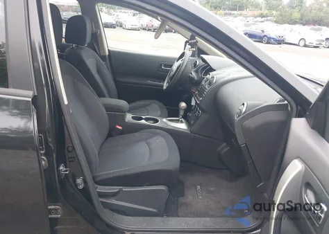 2013 Nissan Rogue S z USA, uszkodzony, nr VIN JN8AS5MT7DW021726